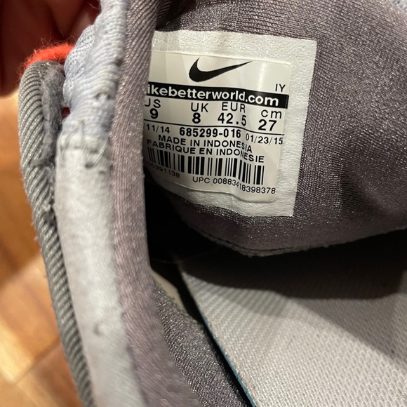 Nike Stephen Janoski Shoes - Picture 2 of 11